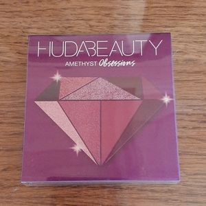 Huda Beauty Amethyst Obsessions pallette